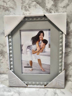 Malden 4 x 6 gray beaded picture frame with wood mat – actual More4less Outlet inventory