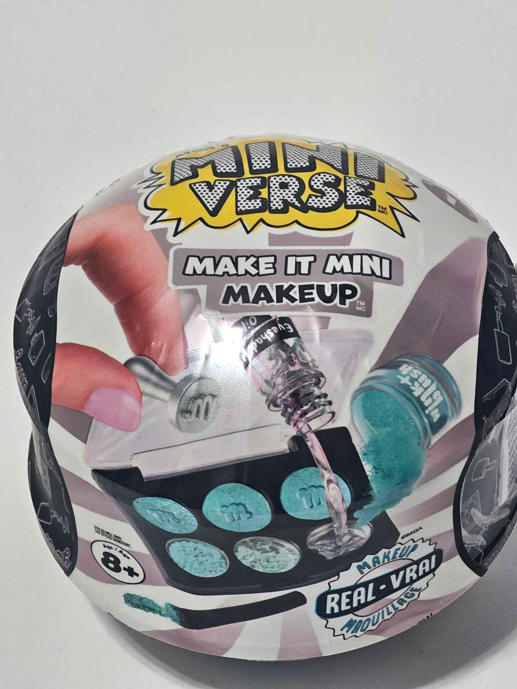 MGA Miniverse Make It Mini Makeup Series 1 Collectible Set