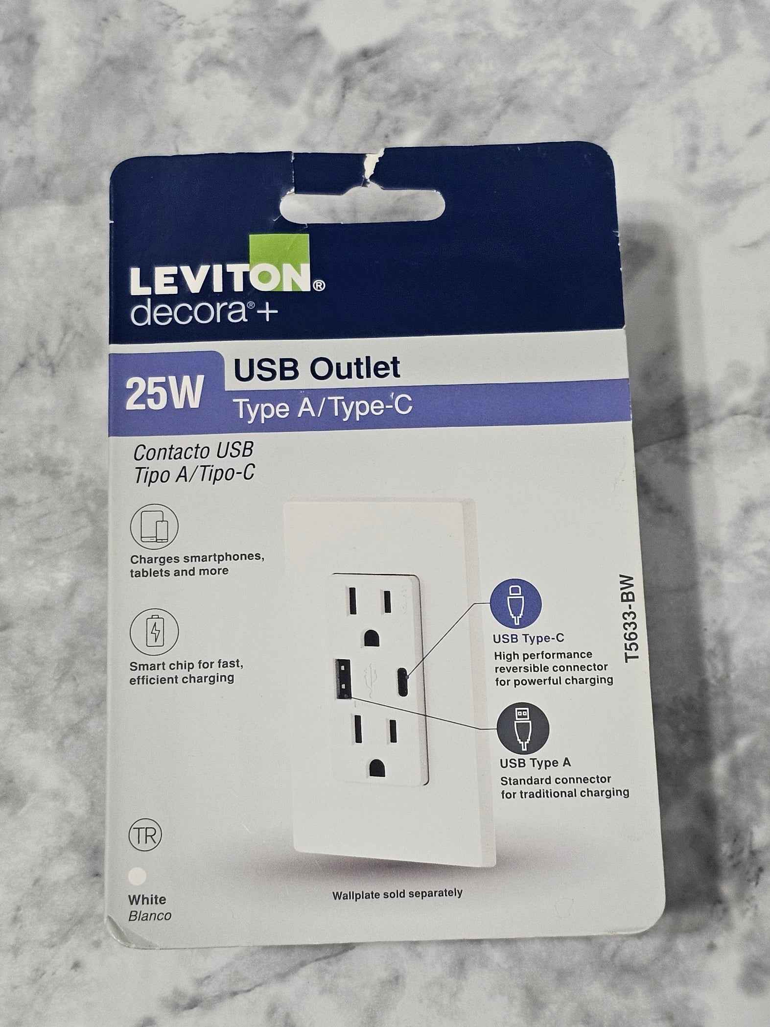 Leviton T5633-BW Decora+ 25W Dual USB Charger Wall Outlet - White