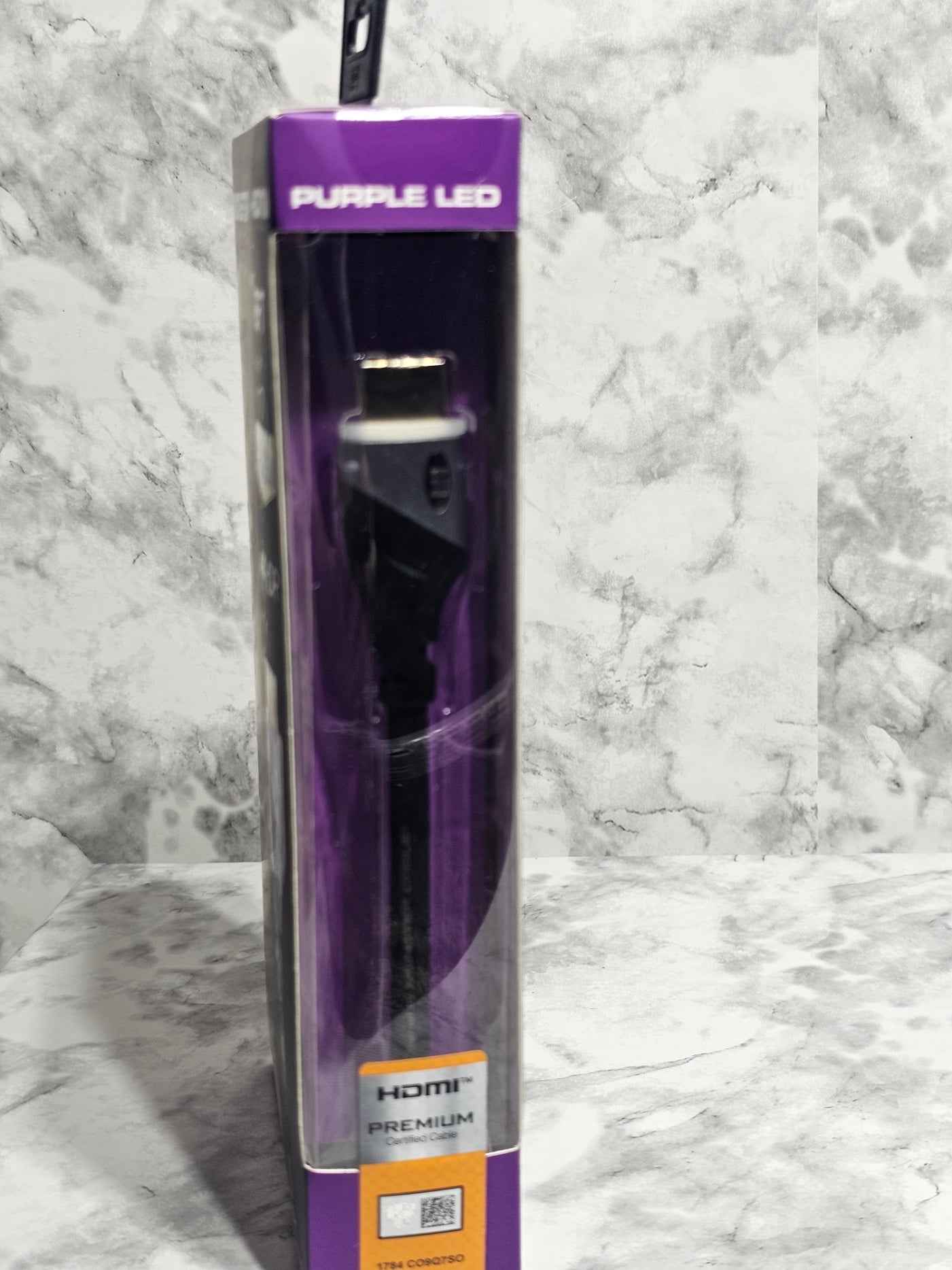 Monster 6ft LED Light UHD HDMI Cable — 4K HDR Purple Indicator