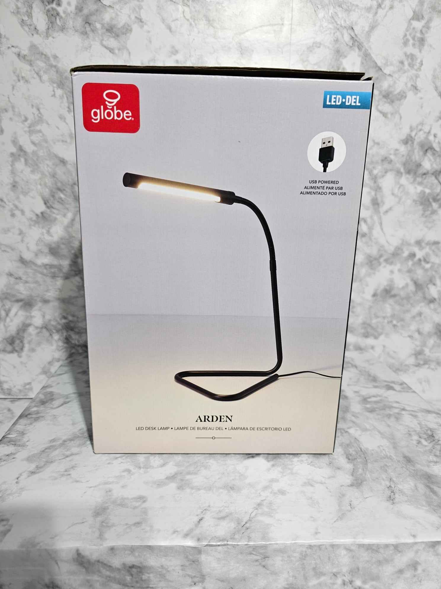 Globe Electric ARDEN USB Powered LED Desk Lamp — Matte Black