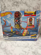 Hot Wheels City Super Twist Tire Shop Playset