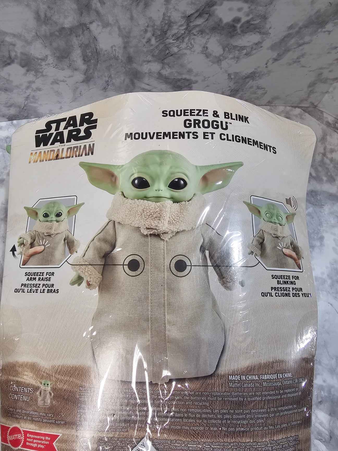 Star Wars The Mandalorian Squeeze & Blink Grogu Interactive Plush