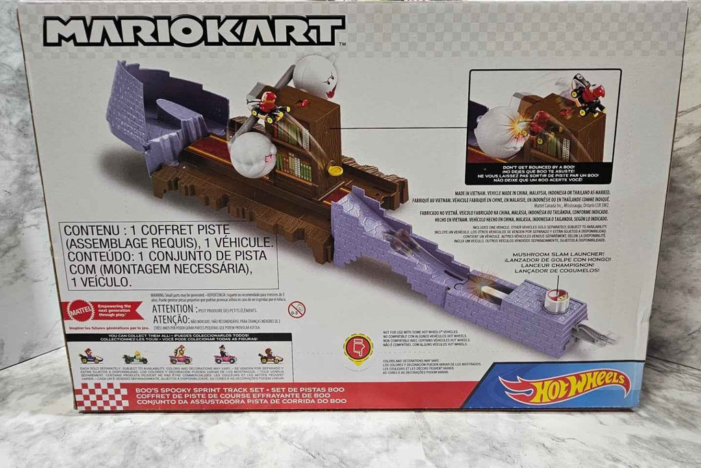Hot Wheels Mario Kart Boo's Spooky Sprint Track Set