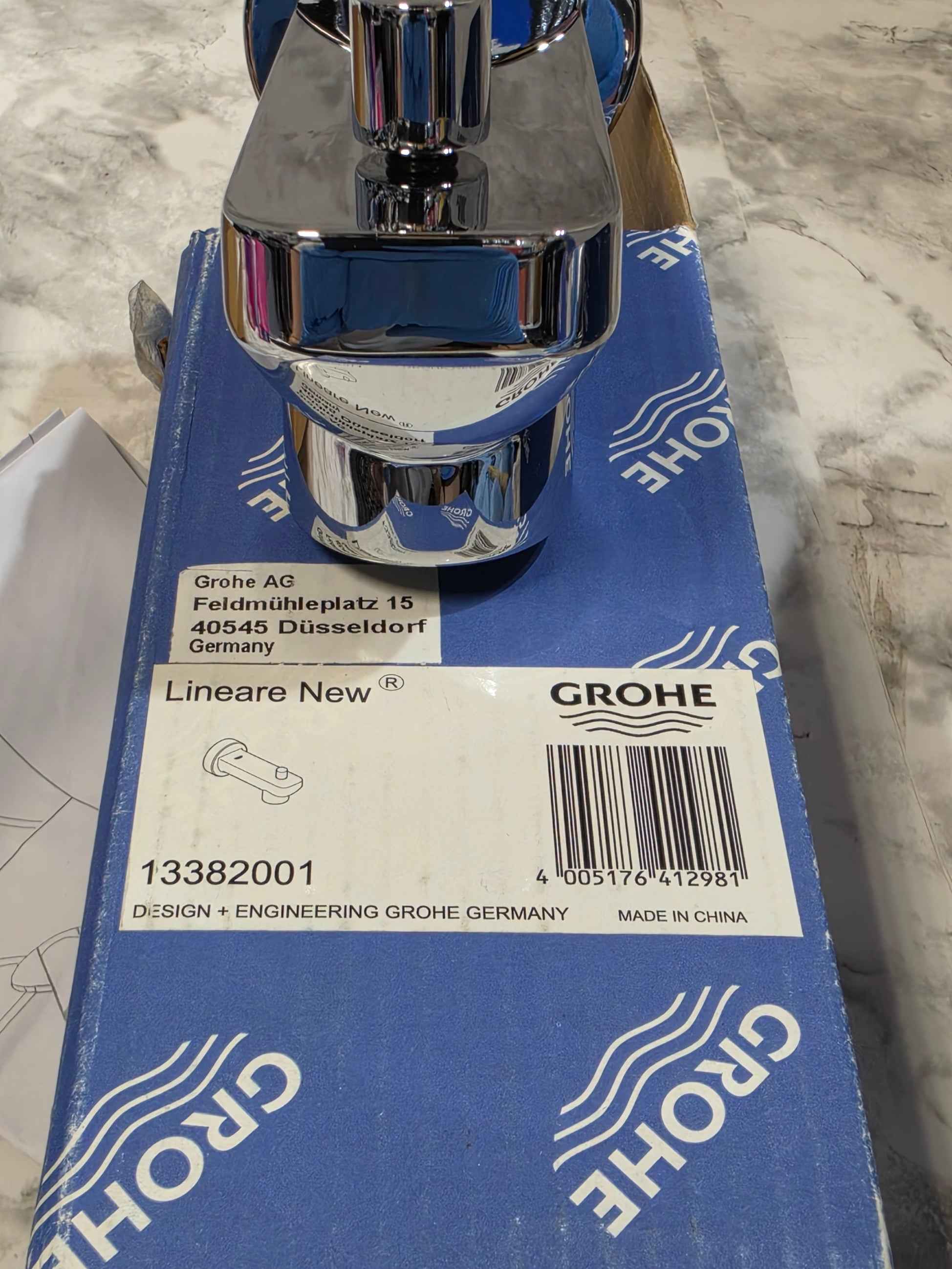 Grohe Lineare New Tub Spout with Diverter — StarLight Chrome (13382001)