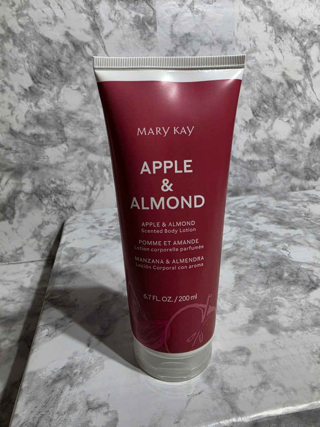 Mary Kay Apple & Almond Scented Body Lotion – 6.7 fl oz