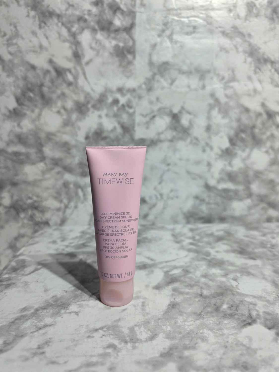 Mary Kay TimeWise Age Minimize 3D Day Cream SPF 30 (Combo/Oily), 1.7 oz - No Box