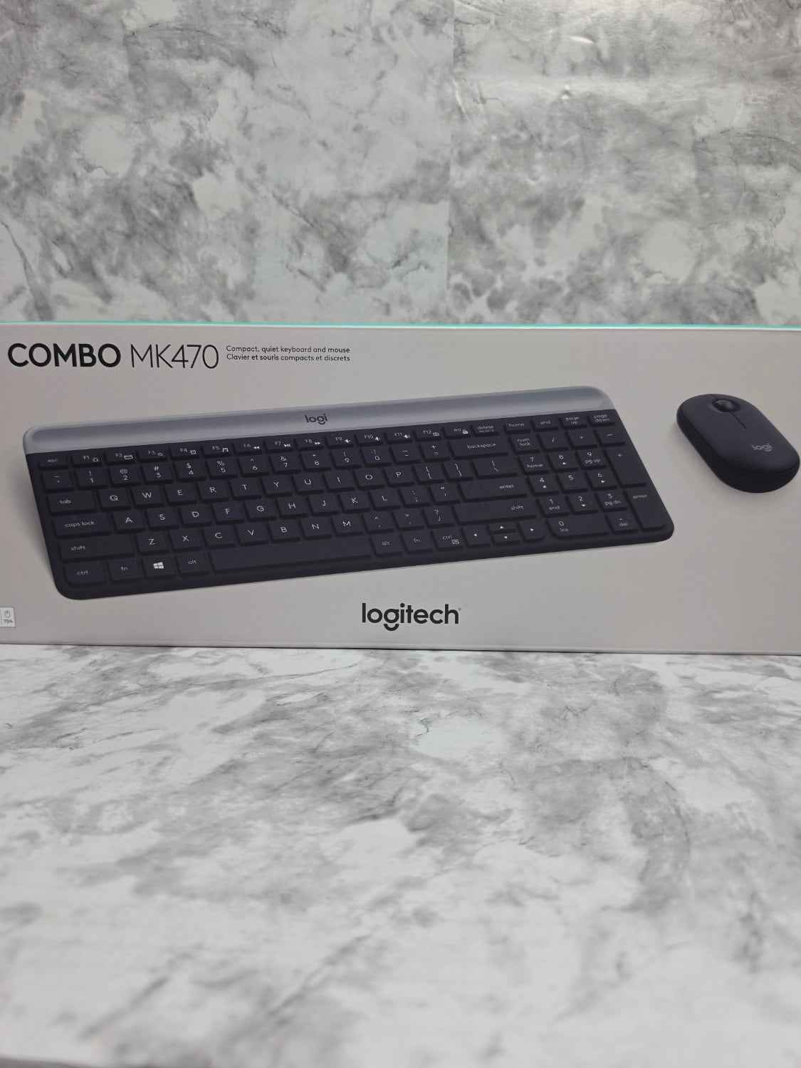 Logitech Slim Wireless Combo MK470 - Quiet Keyboard and Mouse Set