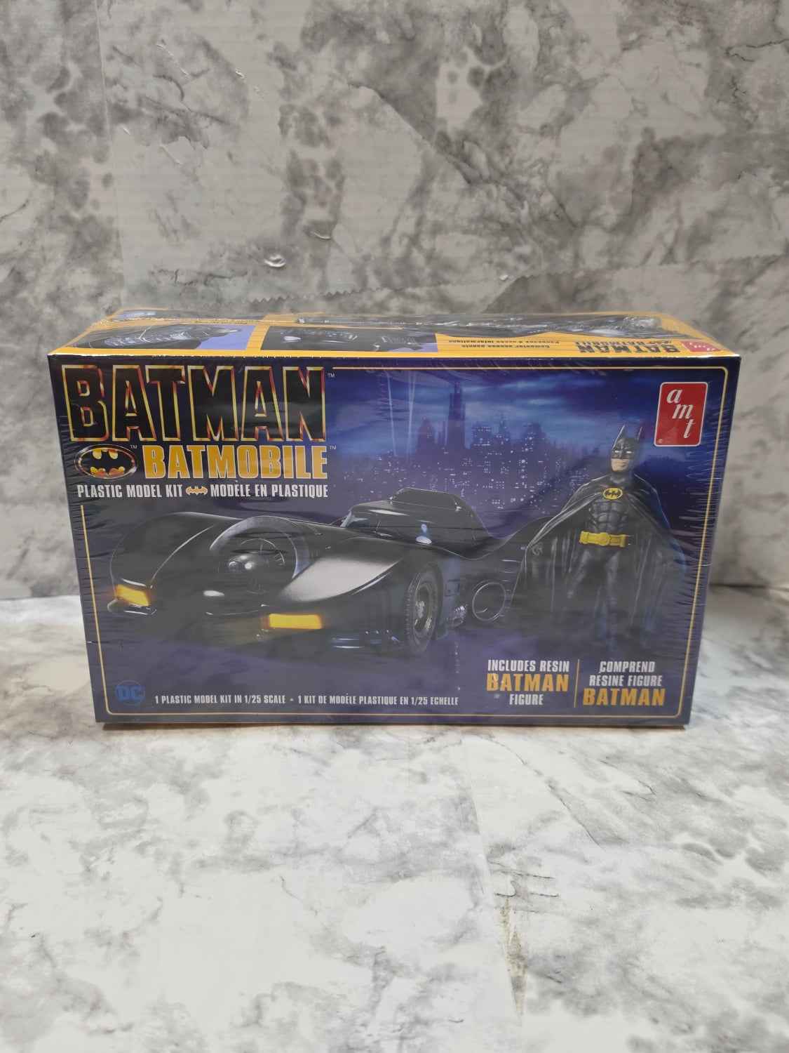 AMT 1989 Batman Batmobile — 1/25 Scale Model Kit with Resin Batman Figure (NIB)