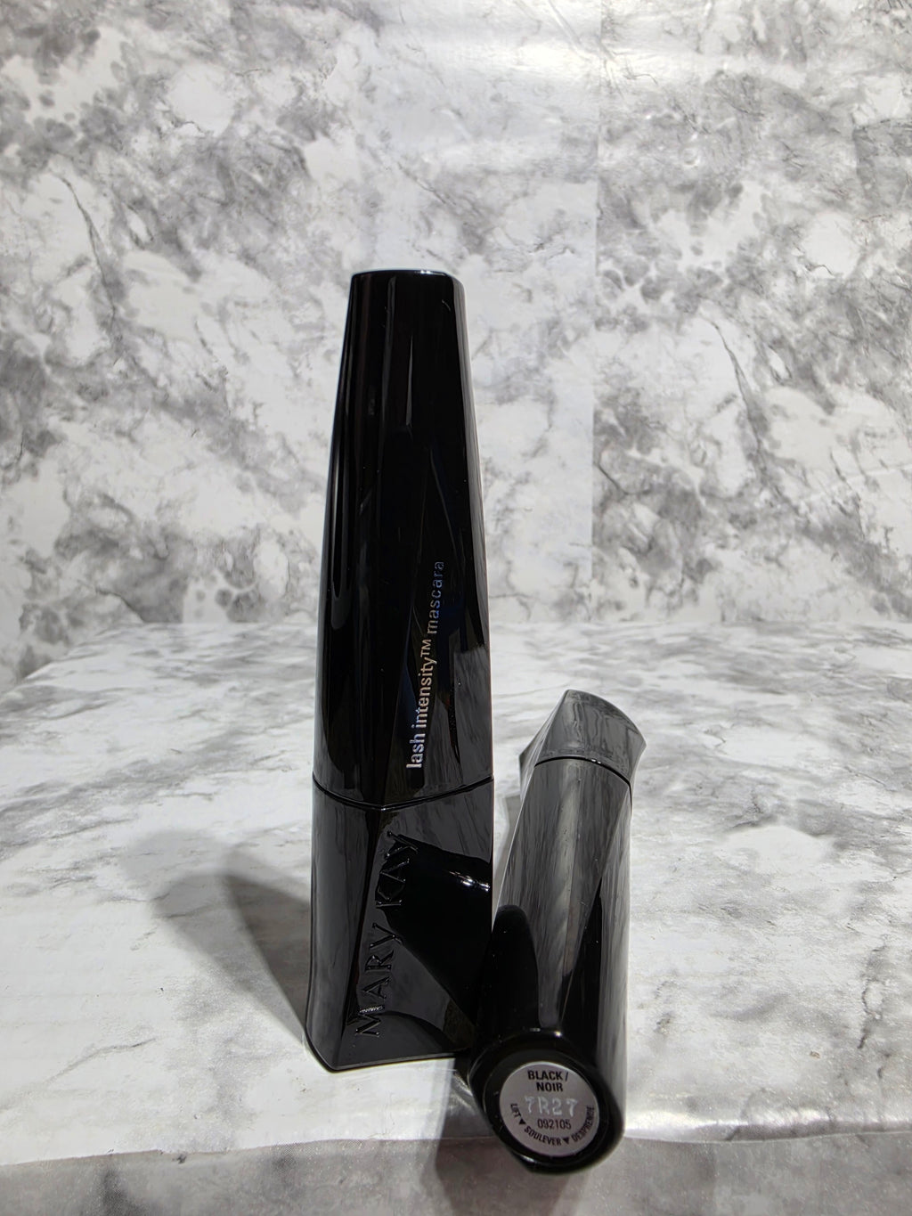 mary-kay-lash-intensity-mascara-black-092105-more4less-outlet-real-product