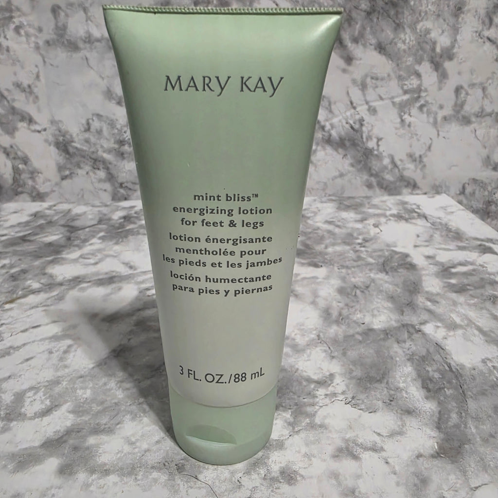 Mary Kay Mint Bliss Energizing Lotion for Feet and Legs 3 fl oz tube – real product photo