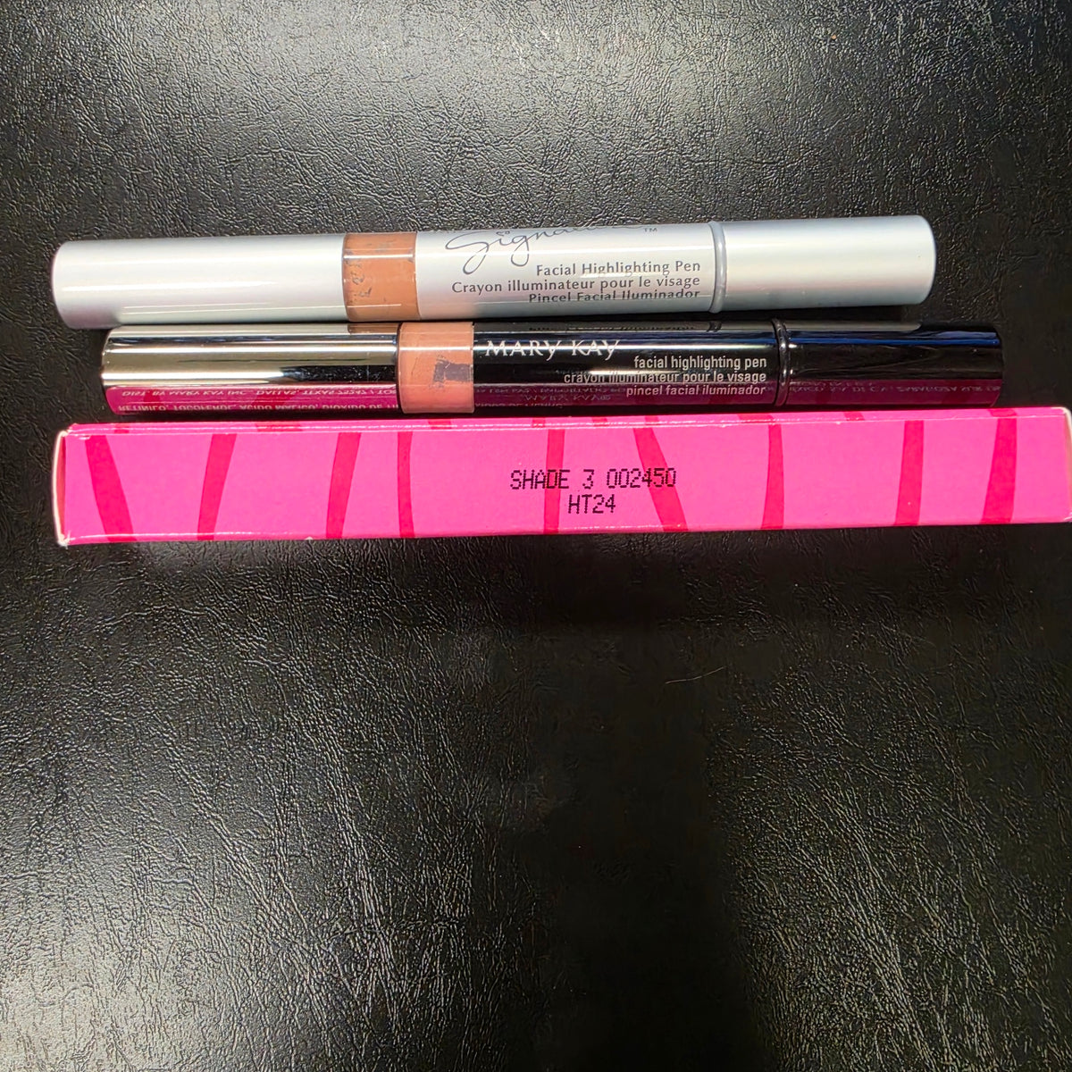 Mary Kay Facial Highlighting Pen Shade 3 in MK Signature silver-white and standard black casings; choose one edition.