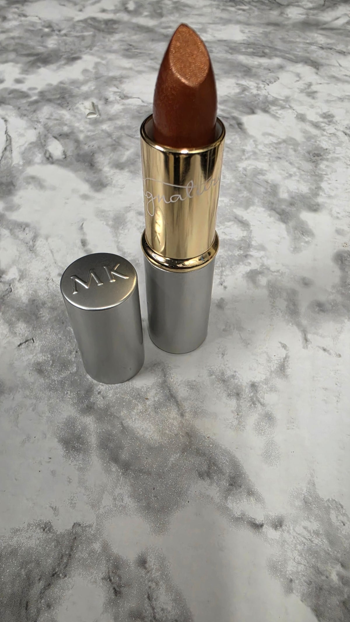 Actual stocked Mary Kay Signature Creme Lipstick Gold Dust 231100 silver tube unboxed