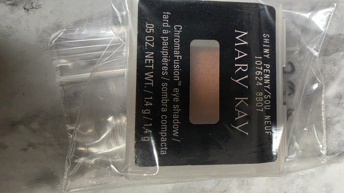 Mary Kay ChromaFusion Shiny Penny 107624 1.4 g refill packaging photographed from the front