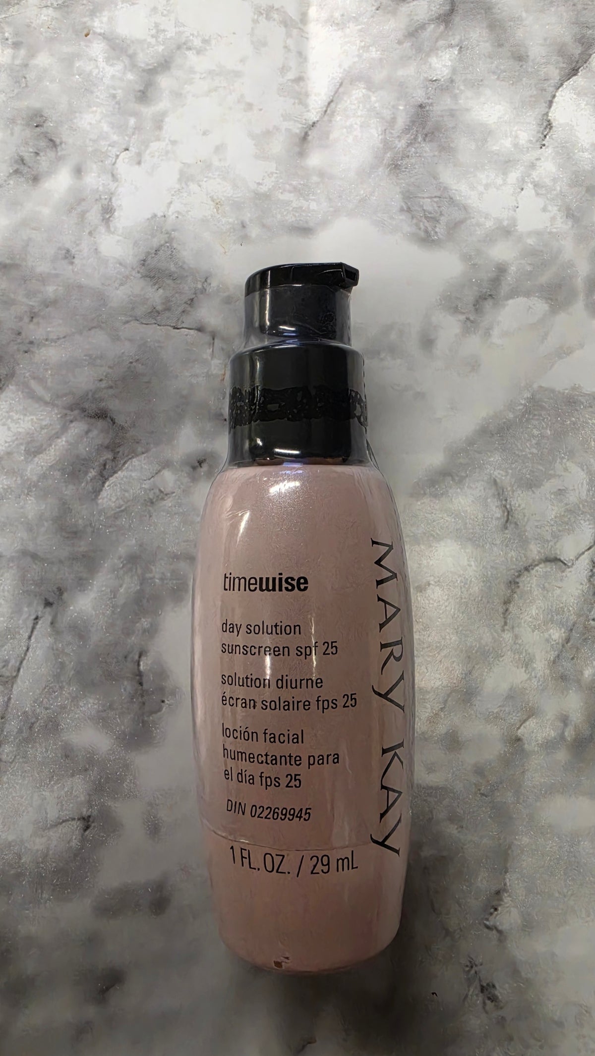Actual stocked Mary Kay TimeWise Day Solution Sunscreen SPF 25 1 fl oz pump bottle sealed