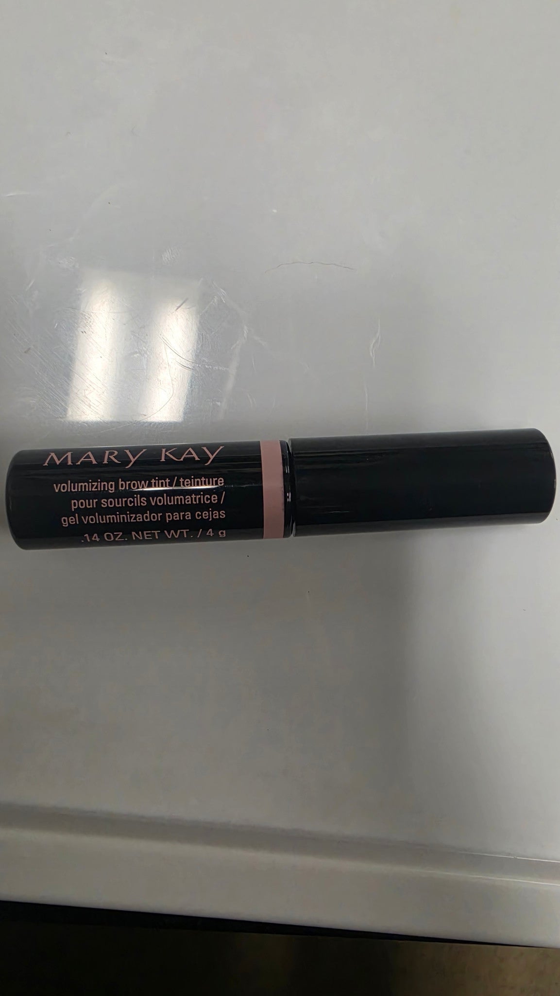 Mary Kay Volumizing Brow Tint in the black and pink 4 g tube
