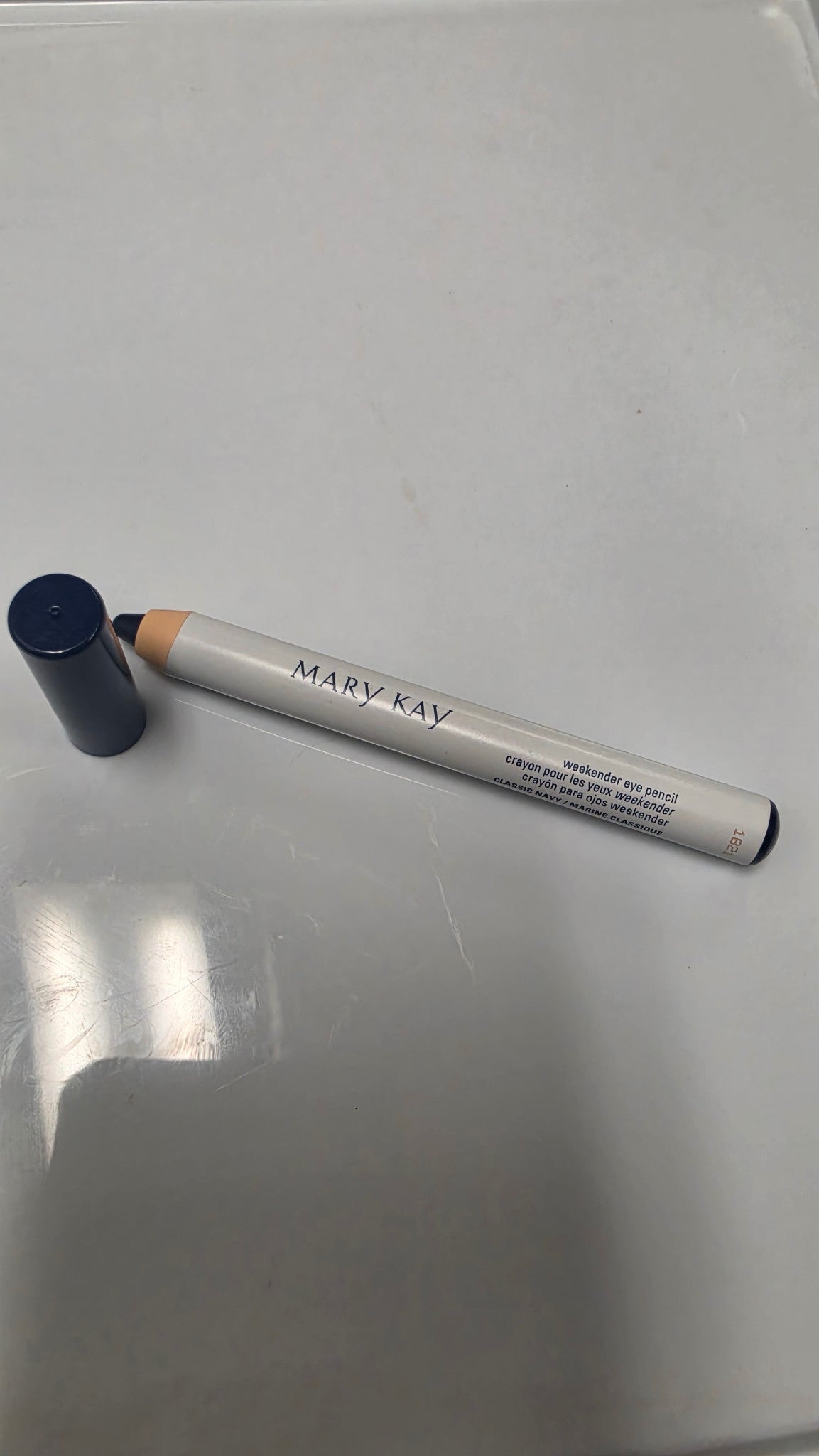 Mary Kay Weekender Classic Navy eye pencil with its cap removed
