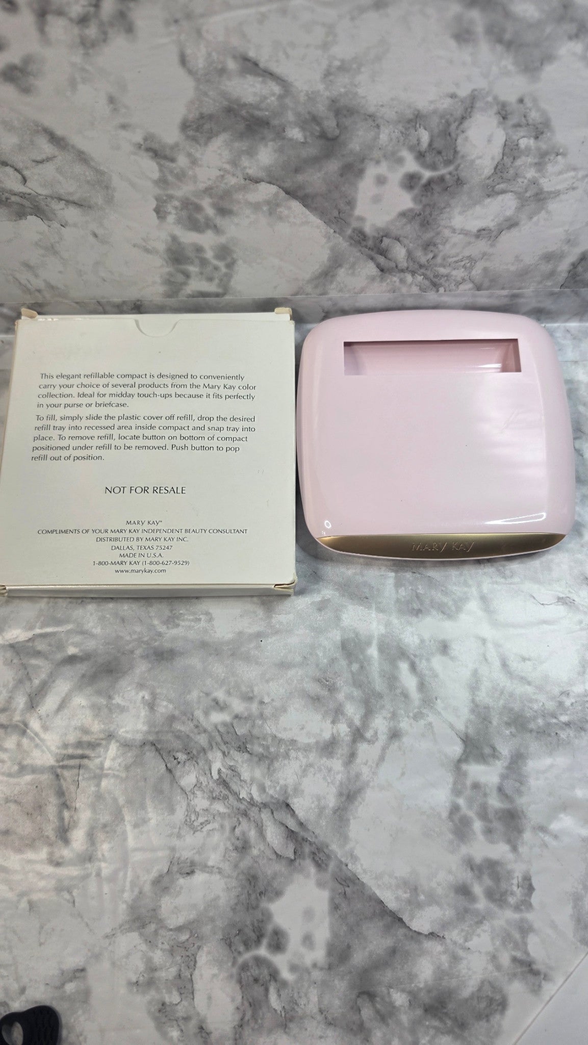 Mary Kay Perfect Pair Compact 7996 closed case and original box with refill instructions and NOT FOR RESALE marking