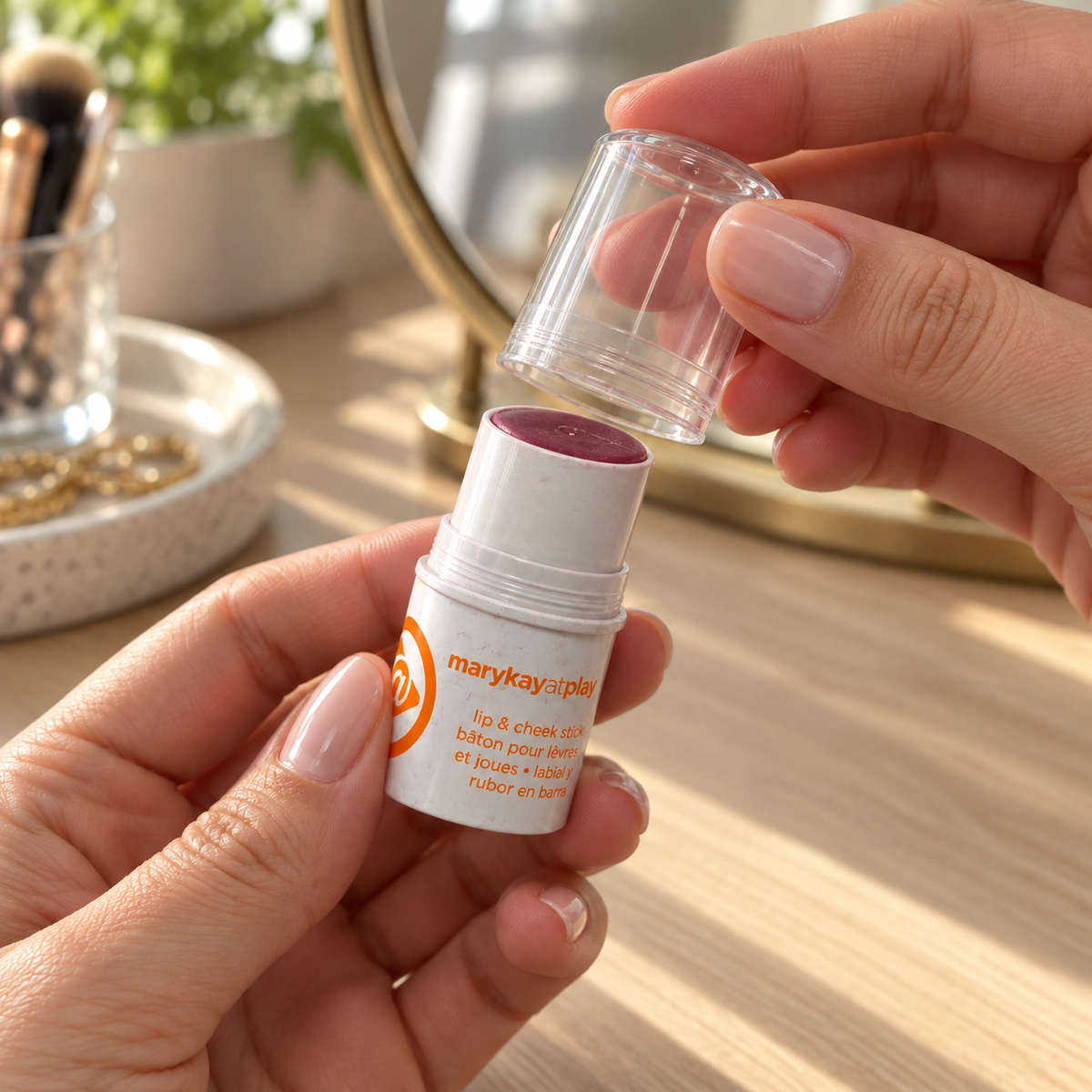 Replacing the clear cap on Mary Kay Razzleberry Lip and Cheek Stick