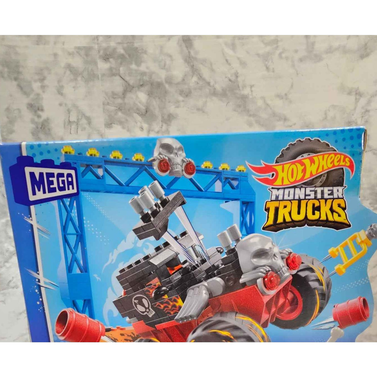 Actual photo detail of MEGA Hot Wheels Bone Shaker Crush Course box front