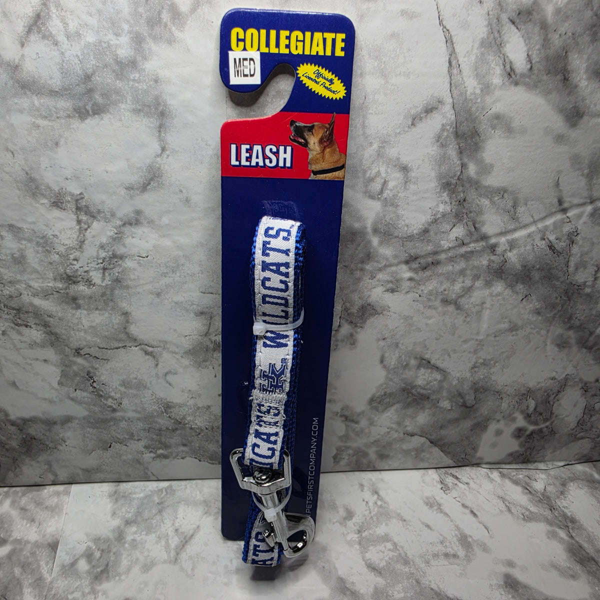 Actual packaged Pets First Kentucky Wildcats collegiate pet leash, large