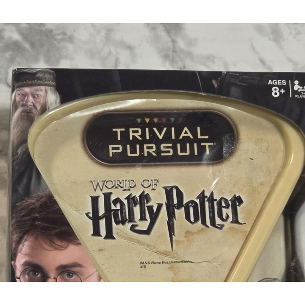 Actual photo detail of Trivial Pursuit World of Harry Potter Bite-Size Edition box front