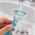 Rinsing a Venus Smooth cartridge on a compatible reusable handle